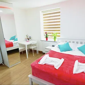 https://london-suite.cambridgehotelsuk.com